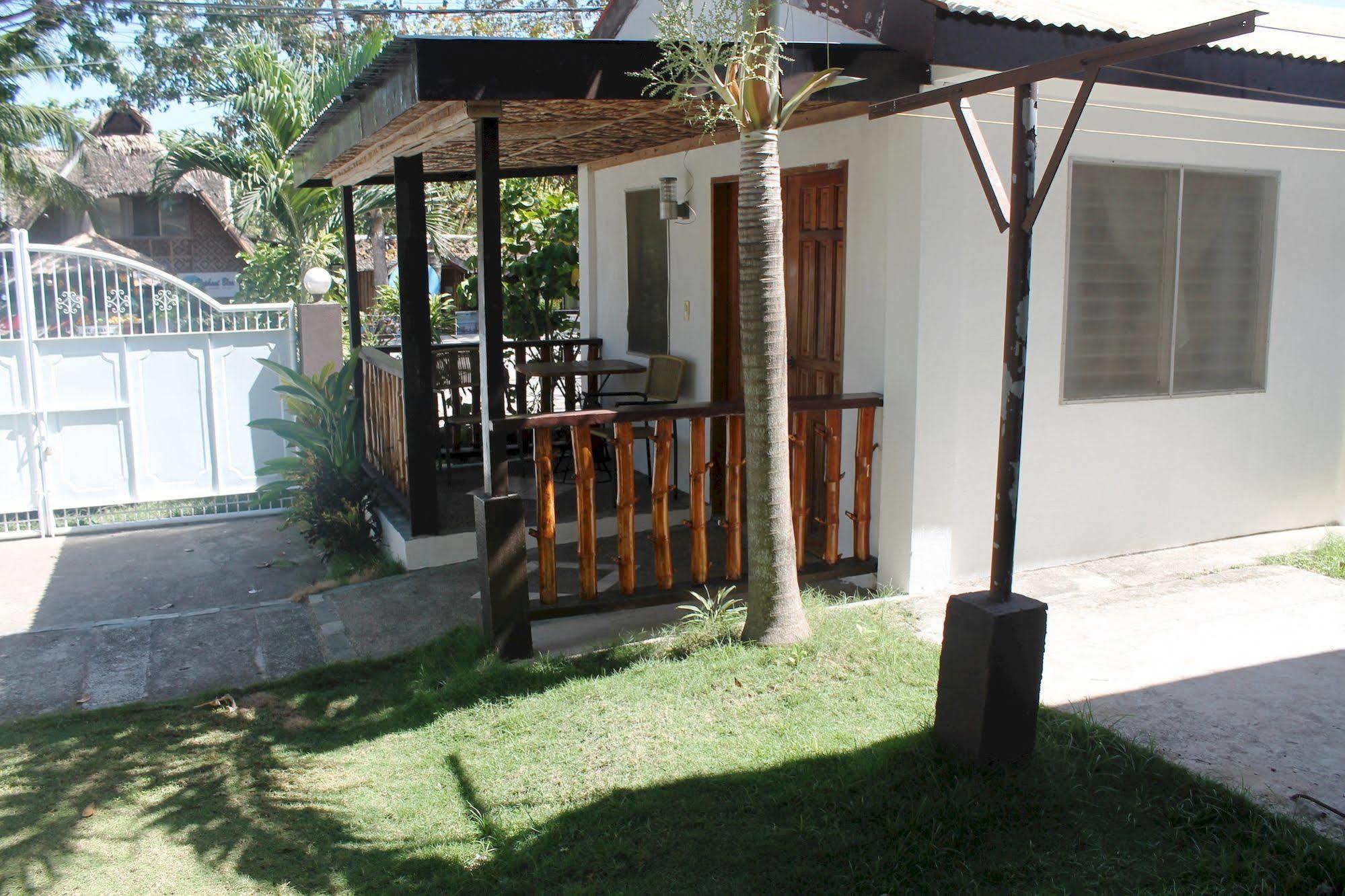 Paragayo Resort Tawala  Exterior foto